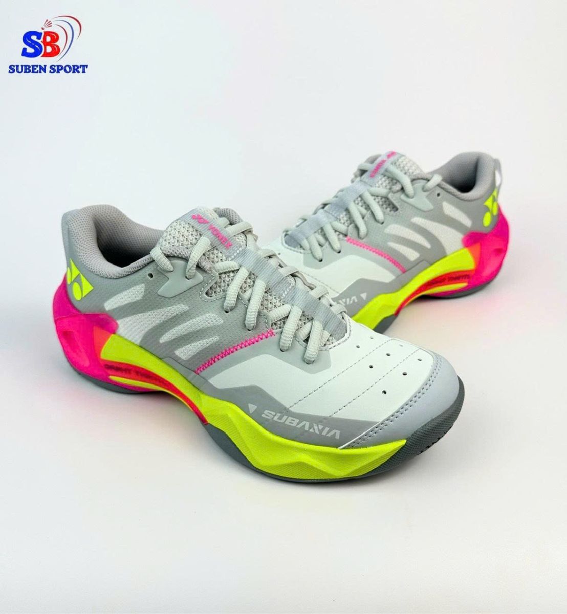 Giày cầu lông Yonex nữ
