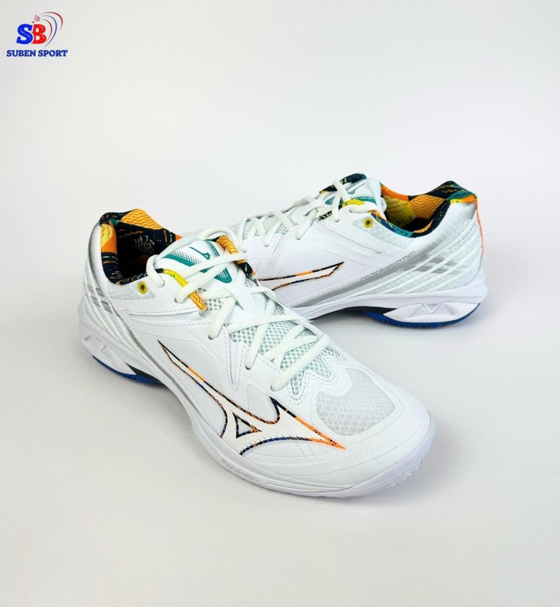 giày cầu lông Mizuno
